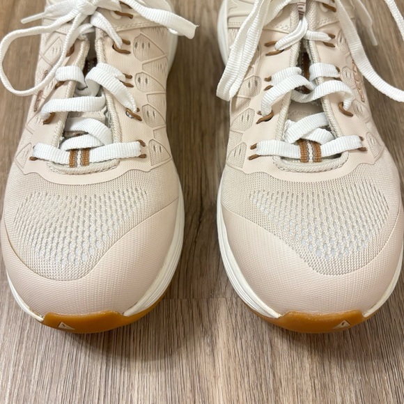 (Sold) Women's Keen Utility Vista Composite Toe Shoes. Size 9W Birch/Brown Sugar - Picture 9 of 11